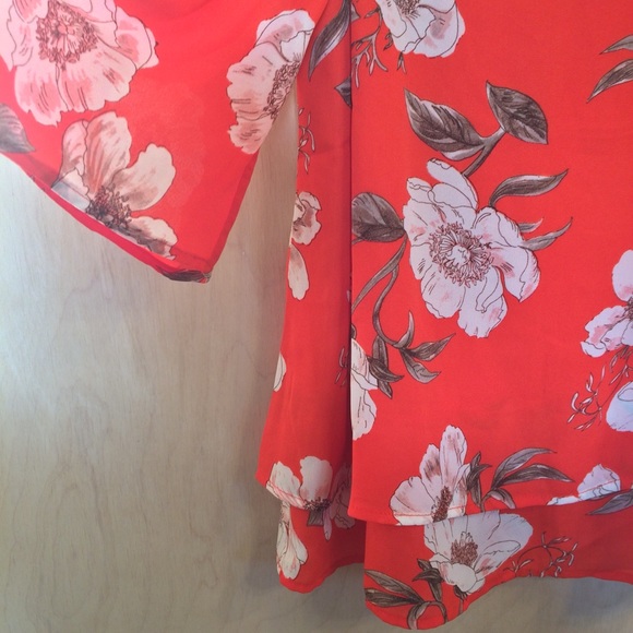 HYFVE Coral Poppy Cut-Out Shoulder Blouse - Picture 8 of 8